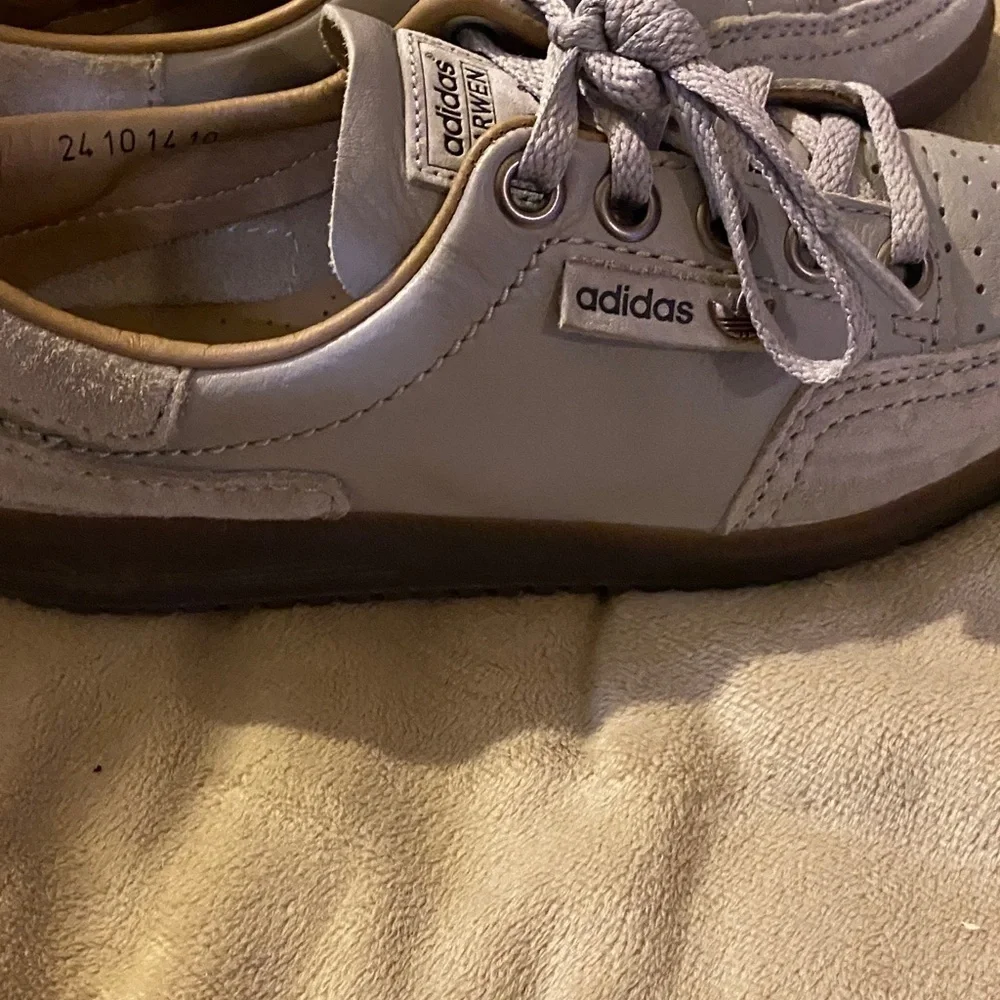 Adidas Garwen Sneakers in Light Beige